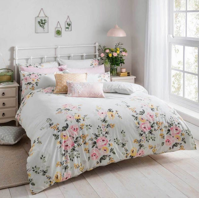 طراحی زیبای تخت خواب از برندهای کاث کیدستون و اشلی ویلد