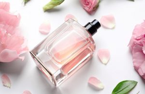 عطر با رایحه گلهای بهاری